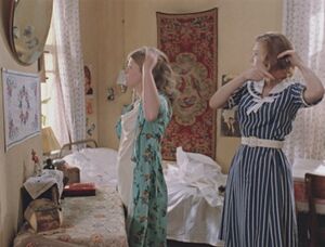 Moskva Slezam Ne Verit (1979) ep01 003-032 Irina Muravyeva.jpg