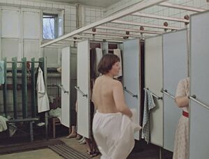 Moskva Slezam Ne Verit (1979) ep01 002-004.jpg