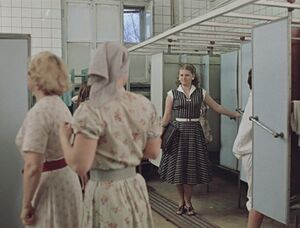 Moskva Slezam Ne Verit (1979) ep01 002-016.jpg