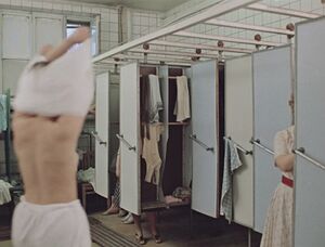 Moskva Slezam Ne Verit (1979) ep01 002-001.jpg