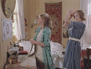 Moskva Slezam Ne Verit (1979) ep01 003-030 Irina Muravyeva.jpg