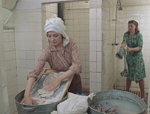 Moskva Slezam Ne Verit (1979) ep01 004-002.jpg